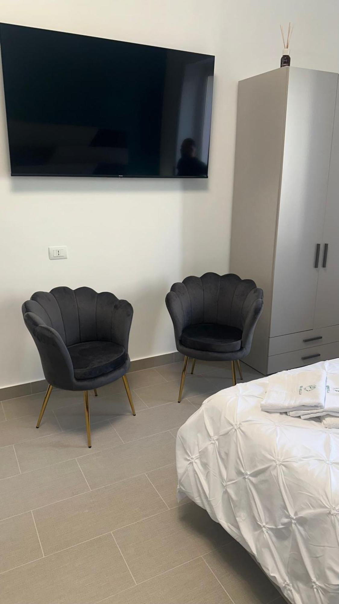 Emerella Luxury Suites-Siderno Lungomare Екстериор снимка