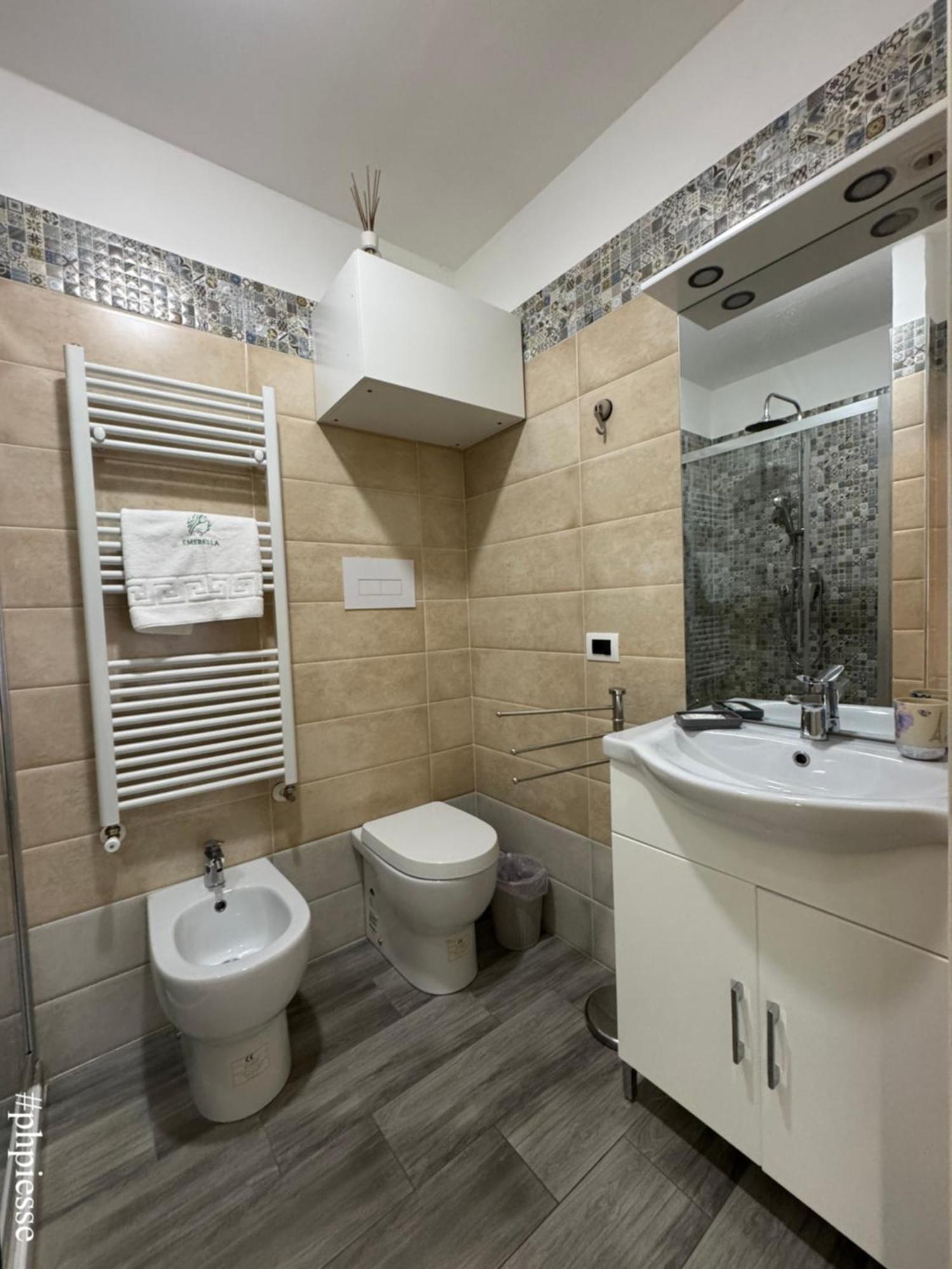 Emerella Luxury Suites-Siderno Lungomare Екстериор снимка